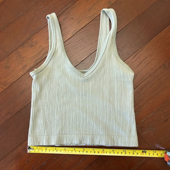 Lot of 3 Urban Outfitters - Out From Under Ribbed Crop Tops Size S/XS - Picture 13 of 16